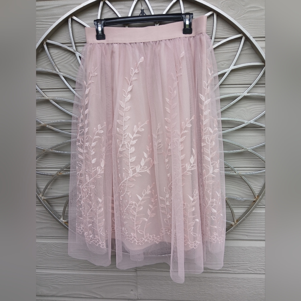 Metro Wear Blush Embroidered Tulle Midi Skirt